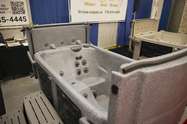 Eco Spa E2 interior seating and jet layout