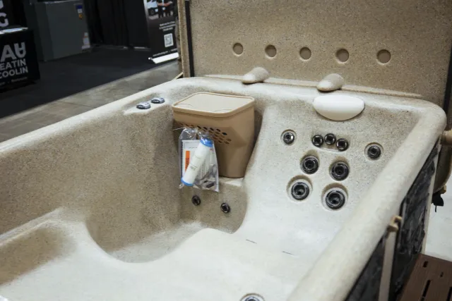 Eco Spa E5 seat and filter area